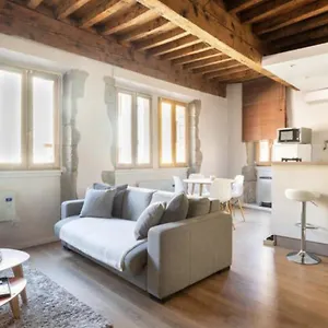 Apartment Au Coeur De La Vieille